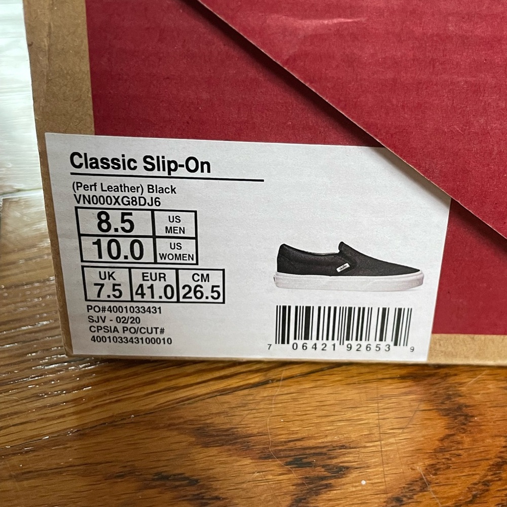 Vans Black Leather Classic Slip-On - Picture 8 of 8